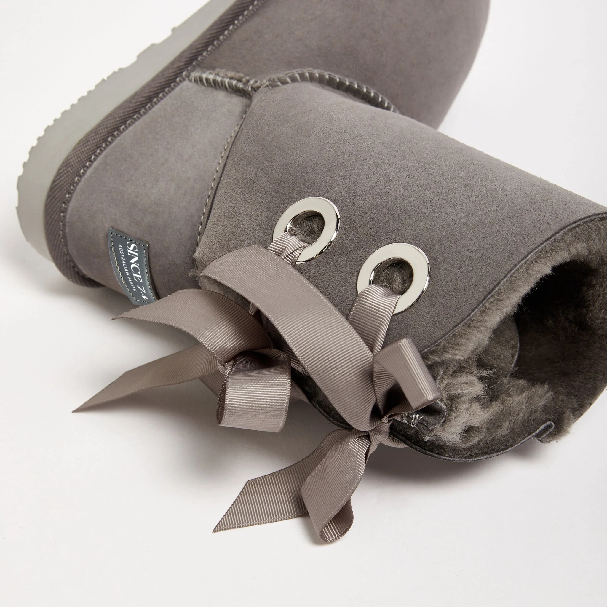 Women's Limited Edition Bow Mids - Image 10