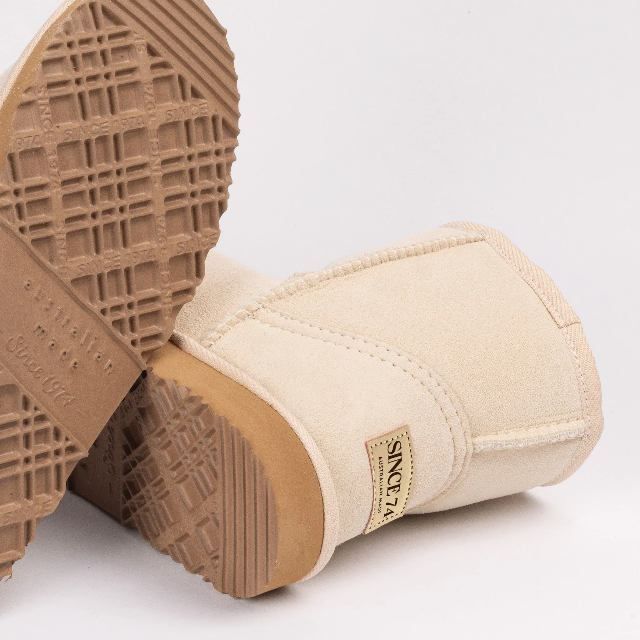 Women's Limited Edition Heritage Classic Mini - Image 14
