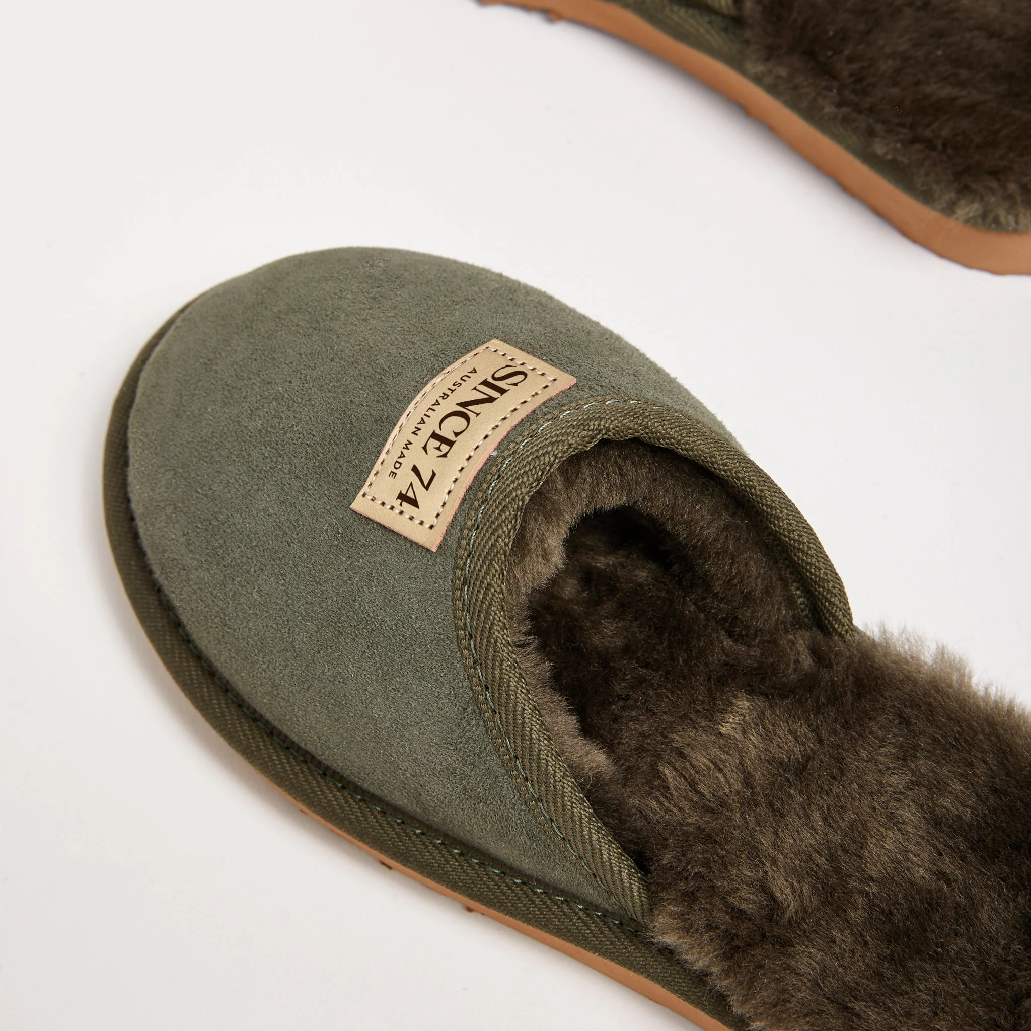 Women's Classic Slipper Natural - Image 12