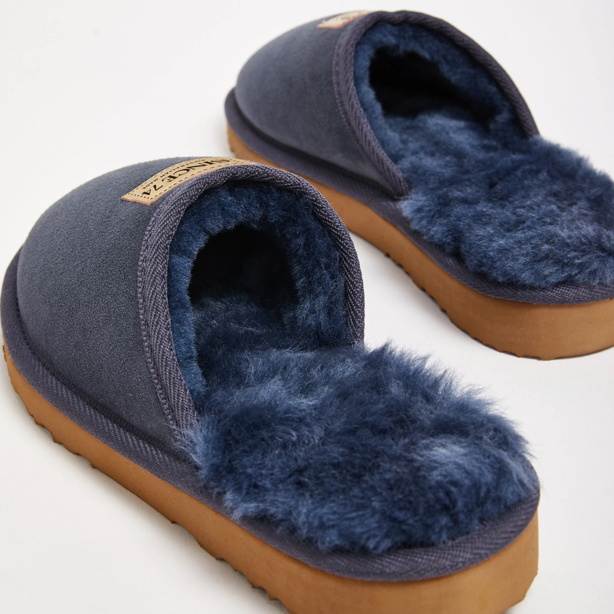 Women's Classic Slipper Natural - Image 15