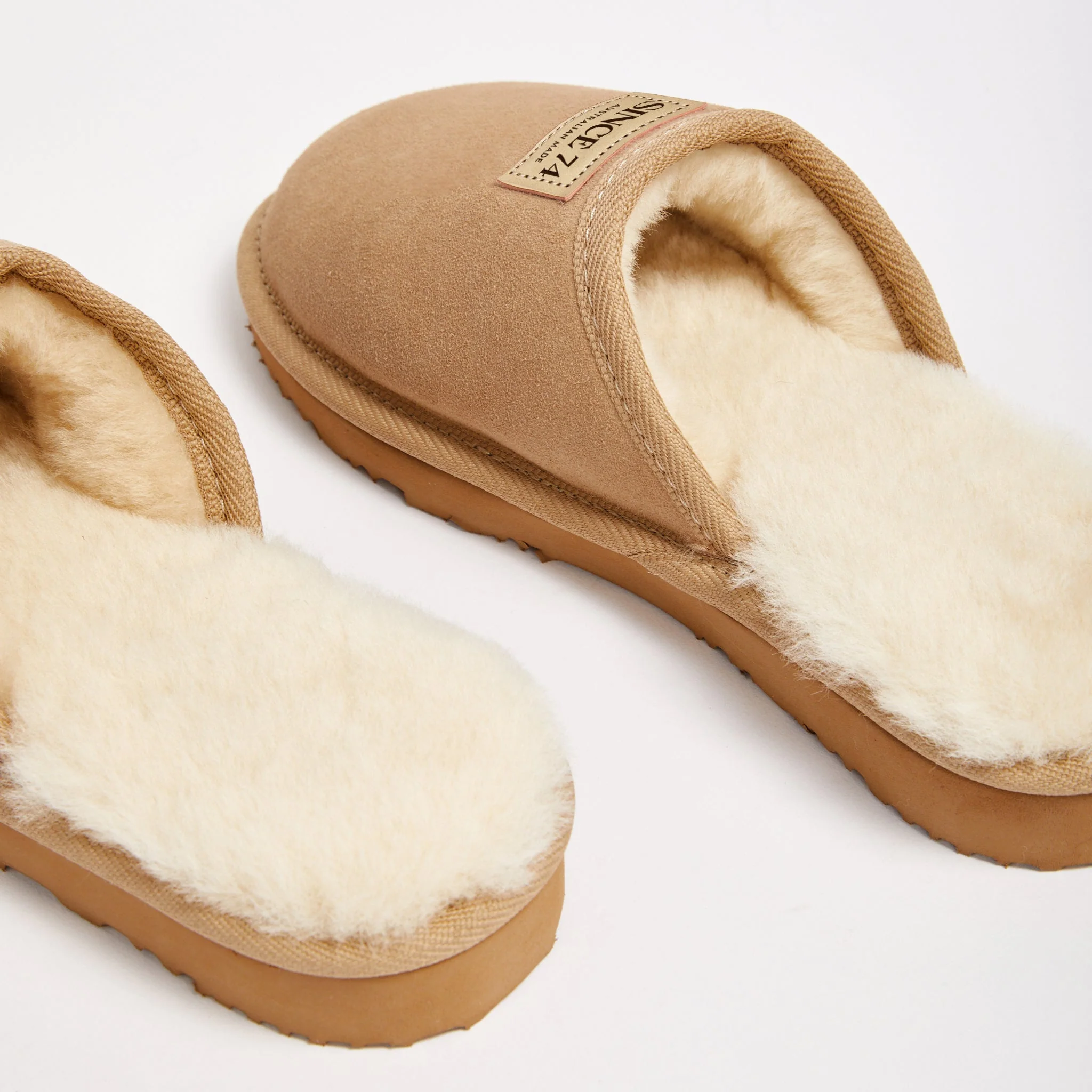 Women's Classic Slipper Natural - Image 3