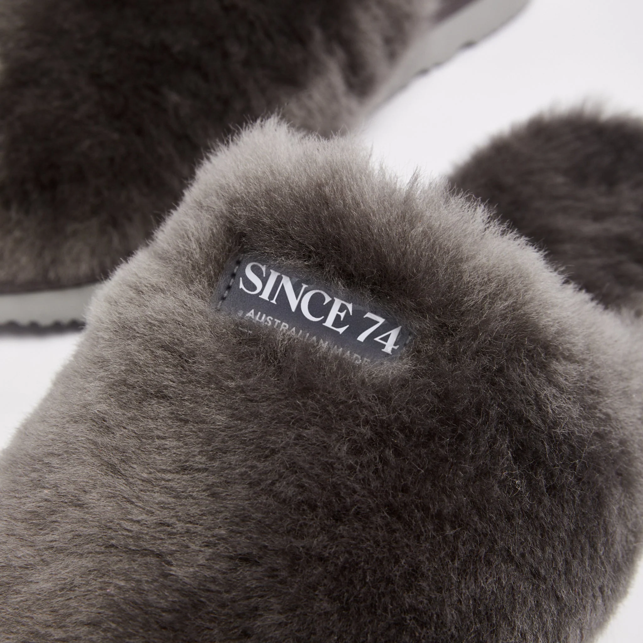 Women's Classic Fluffy Slipper - Image 15